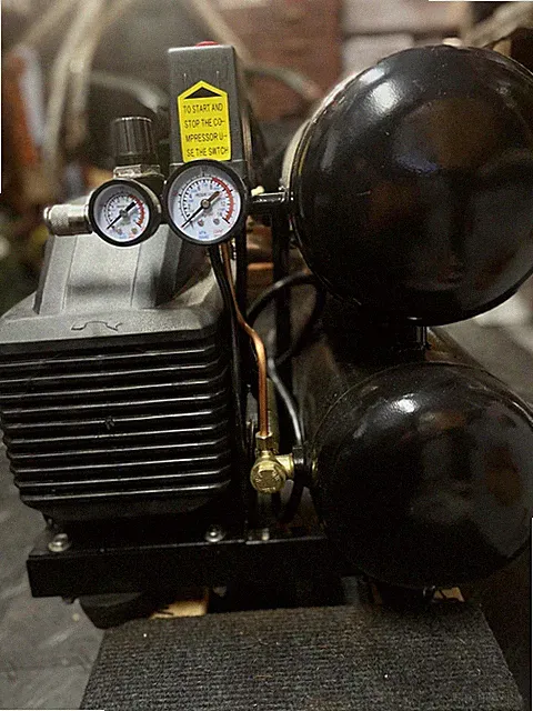 4 Gallon Twin Tanks Air Compressor 2 HP Max 115PSI 5.5cfm, Black - LOCAL PICK UP